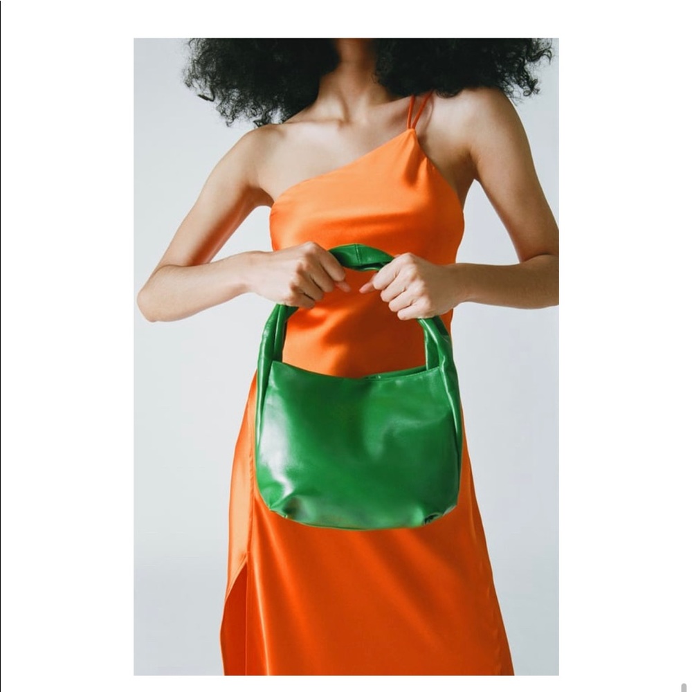 ZARA SOFT LEATHER BUCKET BAG